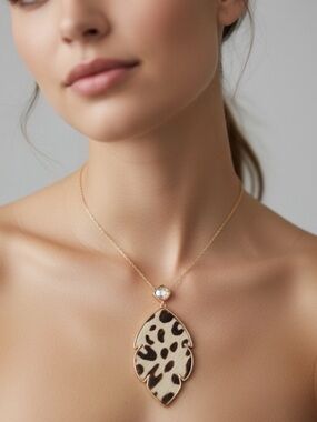 Cheetah Design Necklace